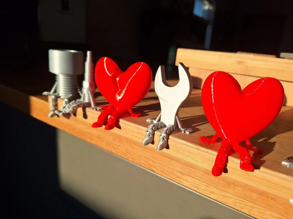 Articulated flexi heart with legs love hart coeur - Free 3D Print Model ...