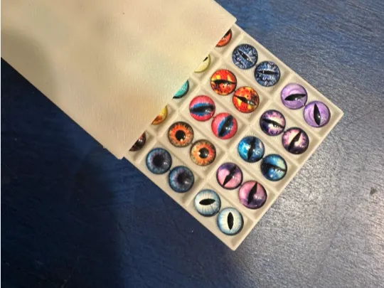 Storage / Organizer for 10mm glass or resin eyes