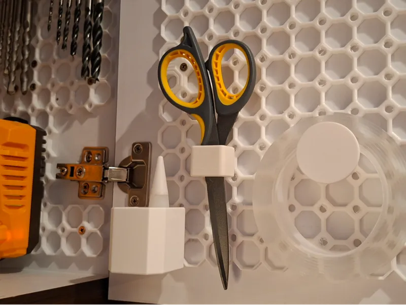 Multiboard Bolt-Locked Scissors Holder