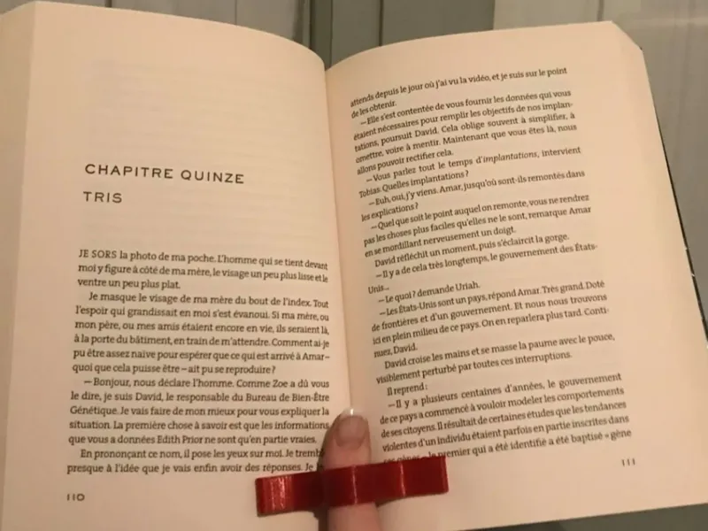 Thumb book holder
