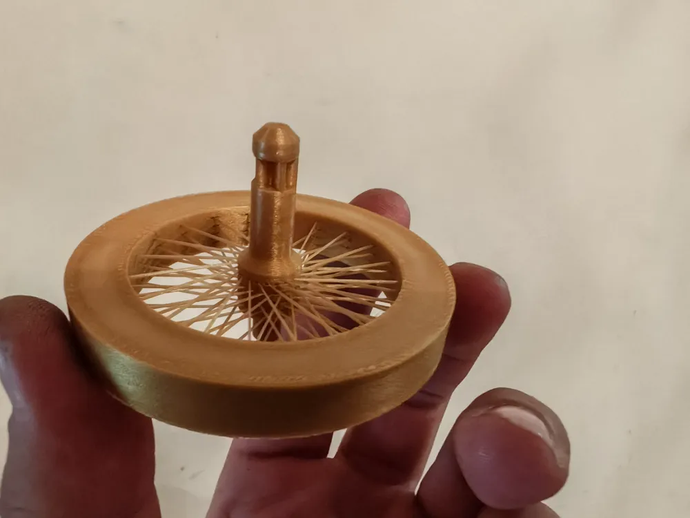 Spinning top by MotomaniakMT MakerWorld