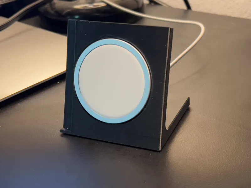 iPhone 13 Pro Standby Magsafe Desk Stand