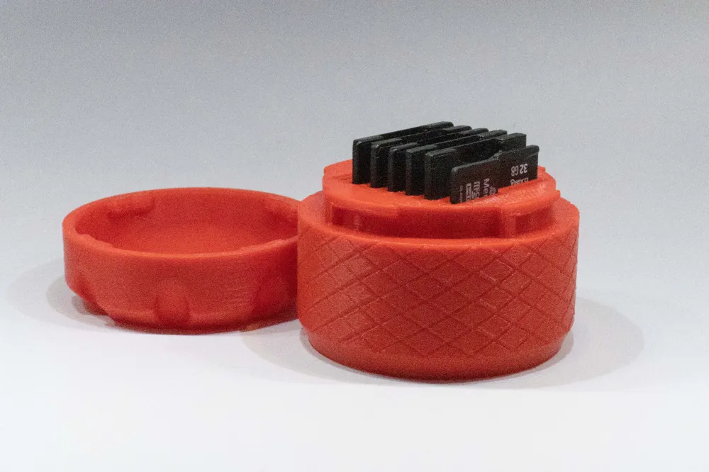 Twist-Lock SD Card Box (5x SD, 8x microSD) by konstantin503 - MakerWorld