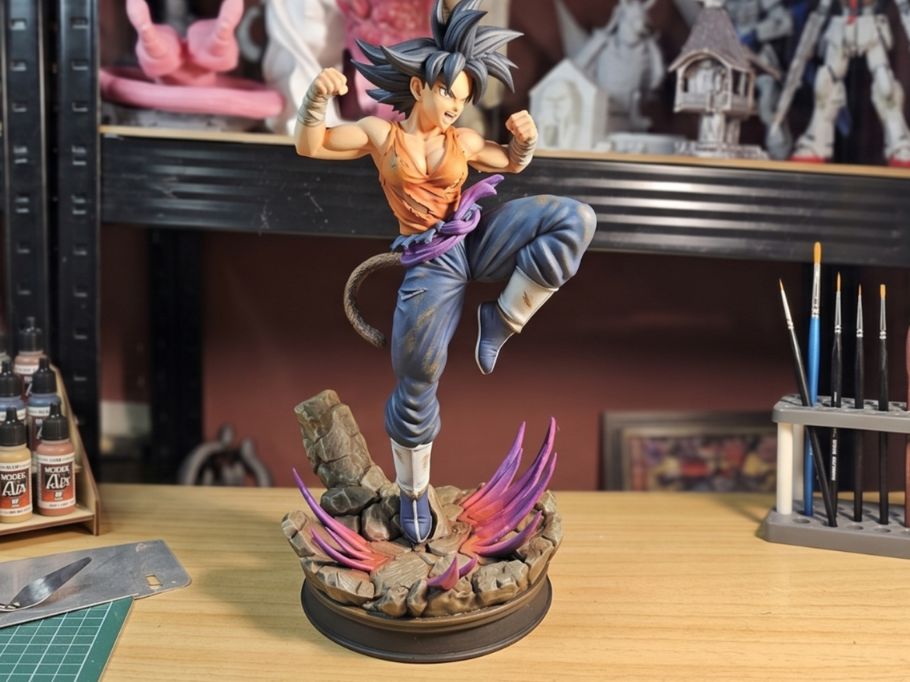 Fierce Female Saiyan Warrior (Goku Genderbend)