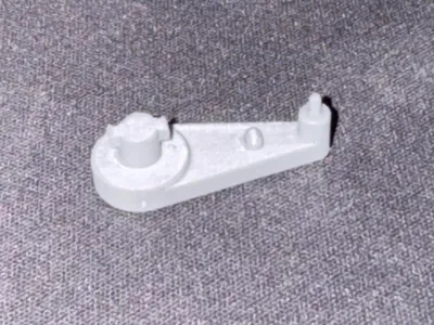 Toyota Aurion Cup holder lid fix (2012)