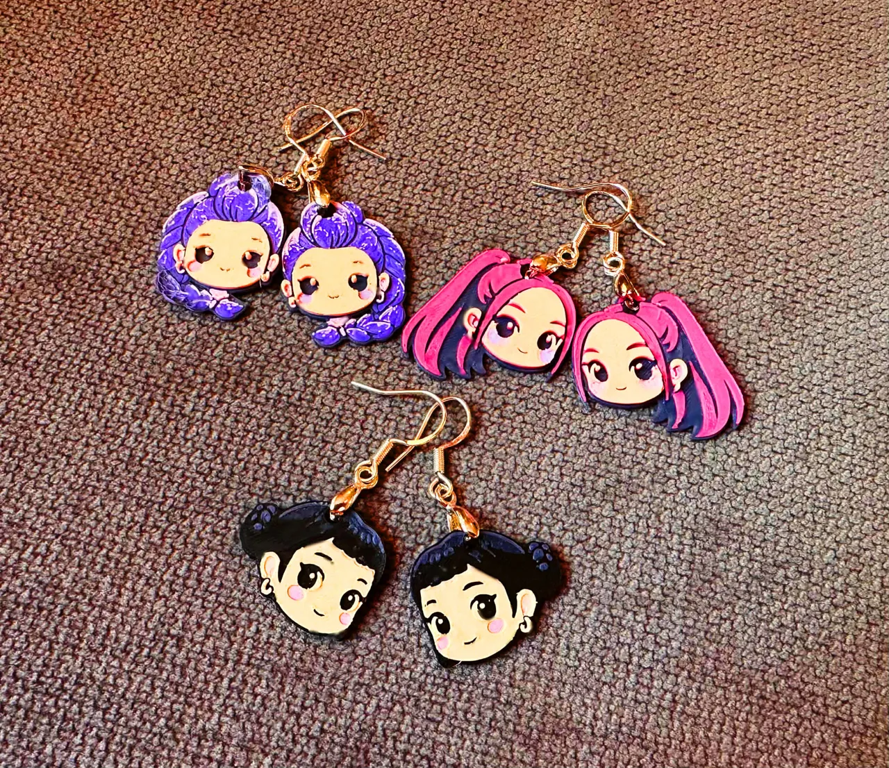 K-pop Demon Hunters Earring Set Zoe Mira Rumi view 3