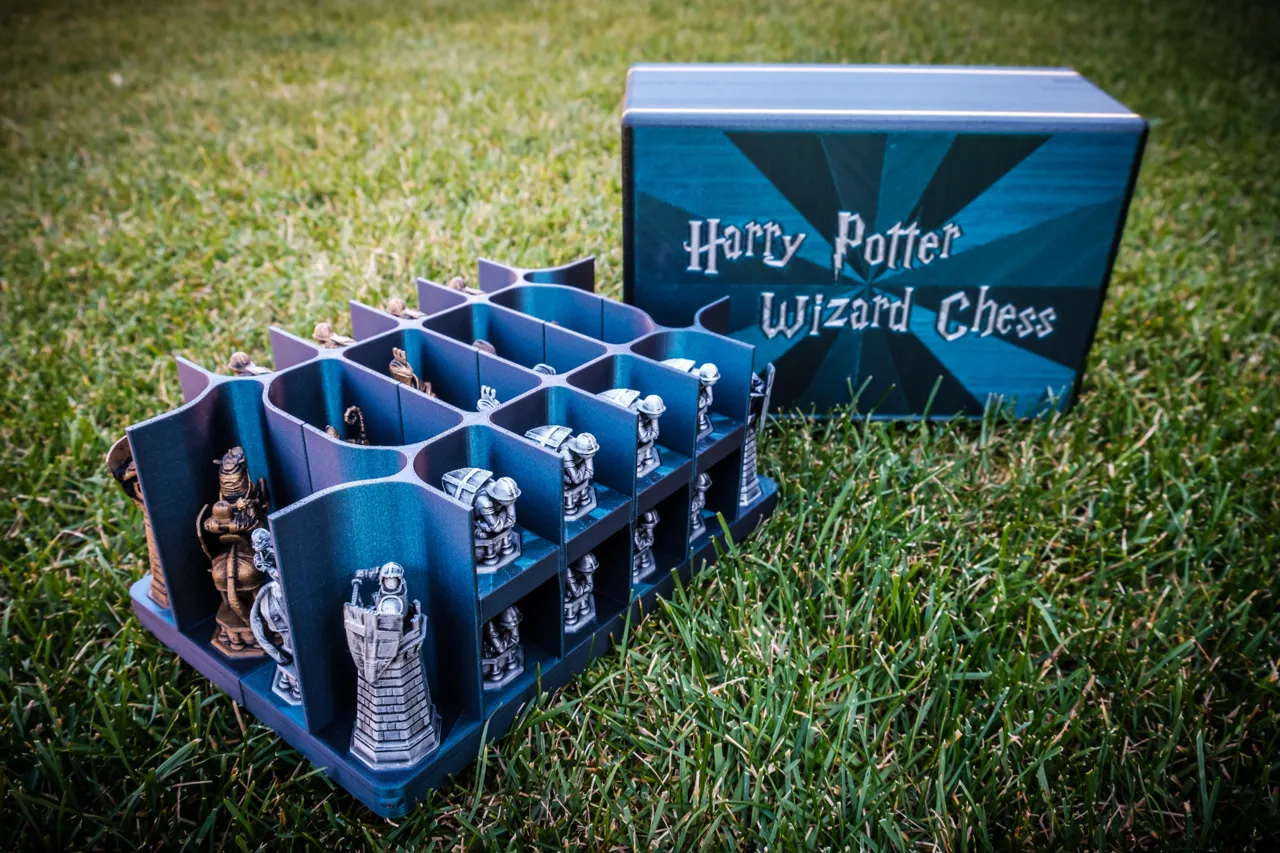 Harry Potter Wizard Chess with Storage Box view 2