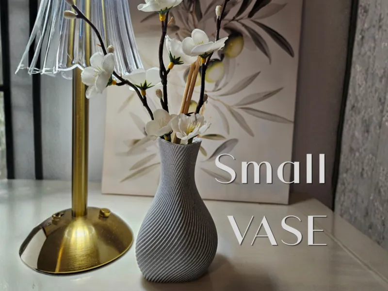 Small Spiral Ribbed Vase | Easy Print Desk Decor 