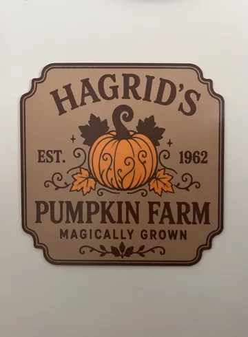 Adorno temático: Hagrid’s Pumpkin Farm Sign — vista de referencia 3