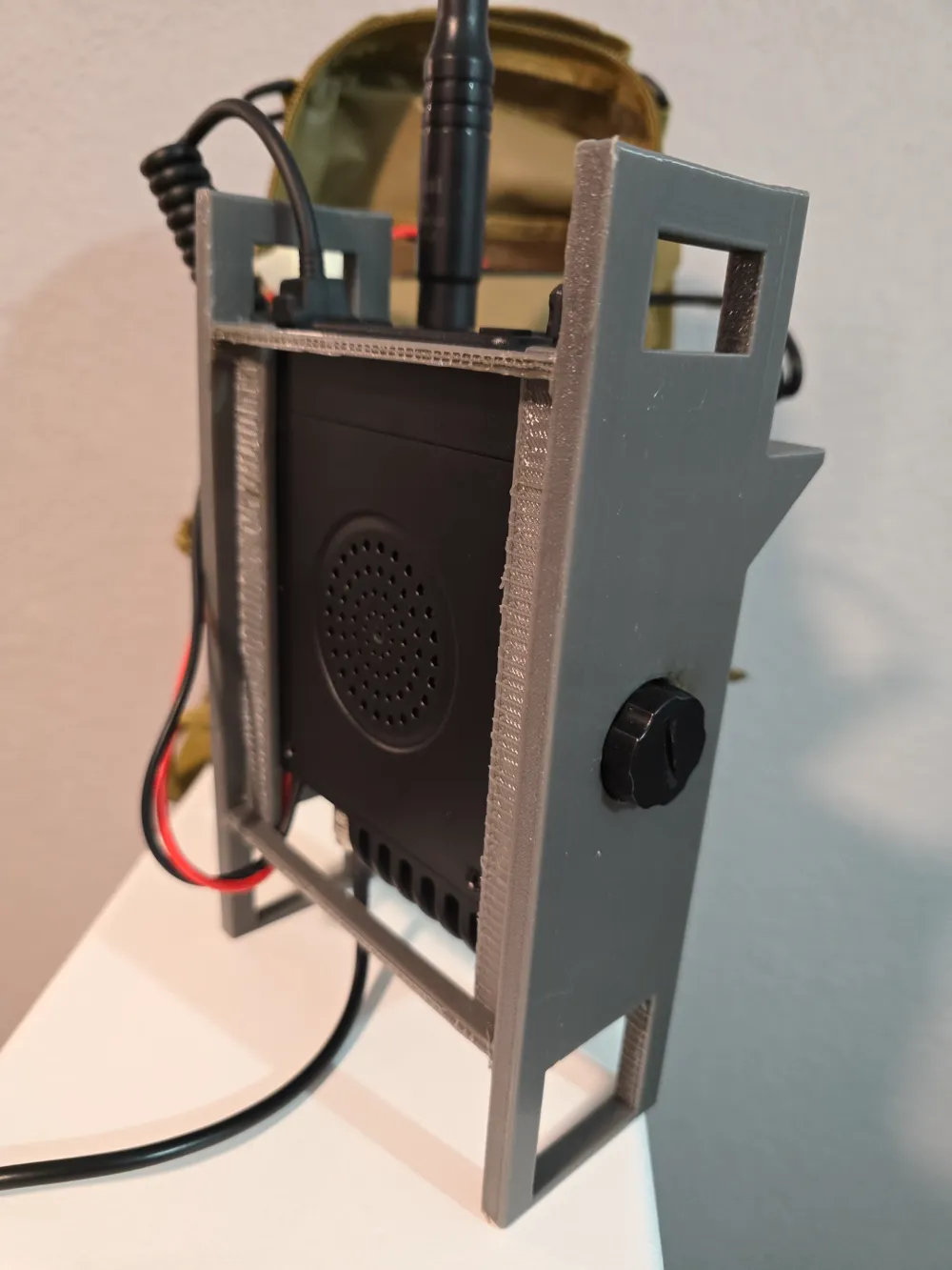 RT-95 Manpack Rails and BNC bulkhead antenna mount - Free 3D Print ...