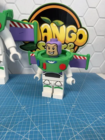 Figura decorativa: Buzz Lightyear - Big Brick Minifigure 500% — vista de referencia 3
