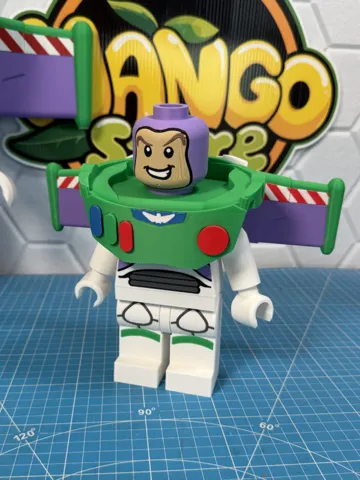 Figura decorativa: Buzz Lightyear - Big Brick Minifigure 500% — vista de referencia 2