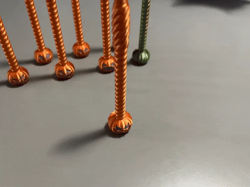 Fidget Pen Pumpkin edition view 2