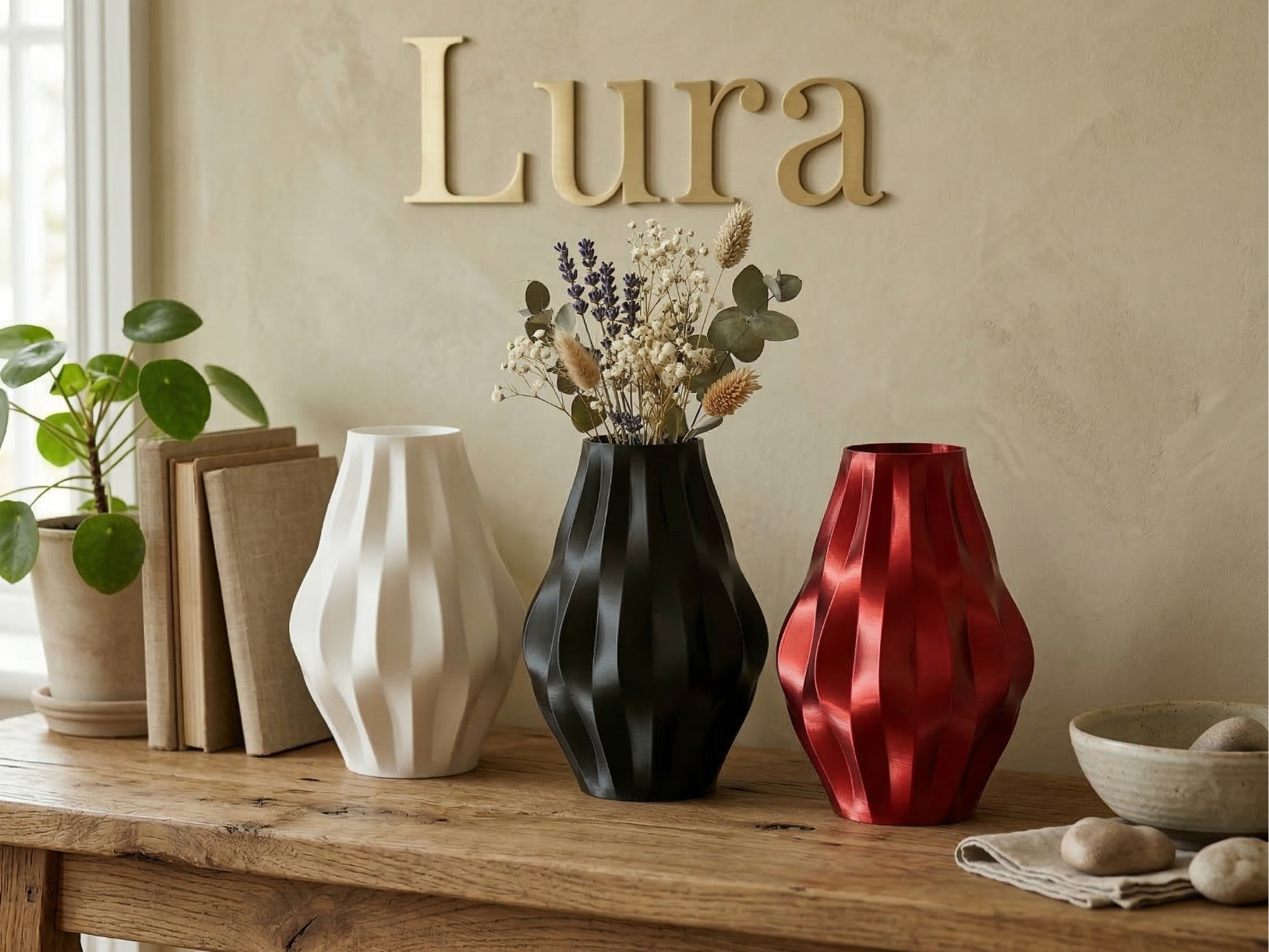Lura – Low Poly Modern Vase