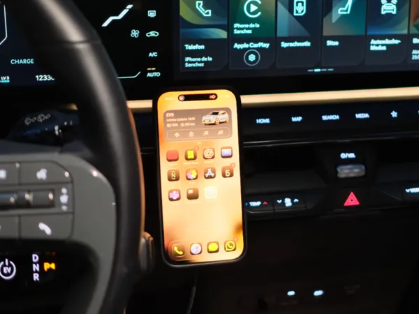 Support téléphone Kia EV9, côté conducteur