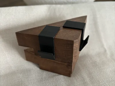 Low Profile 90° V Hook