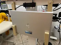 Support latéral réglable pour ordinateur portable — photo 1
