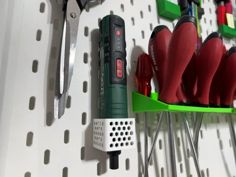 Grip & Go: Parkside Handschrauber Halter an Skådis