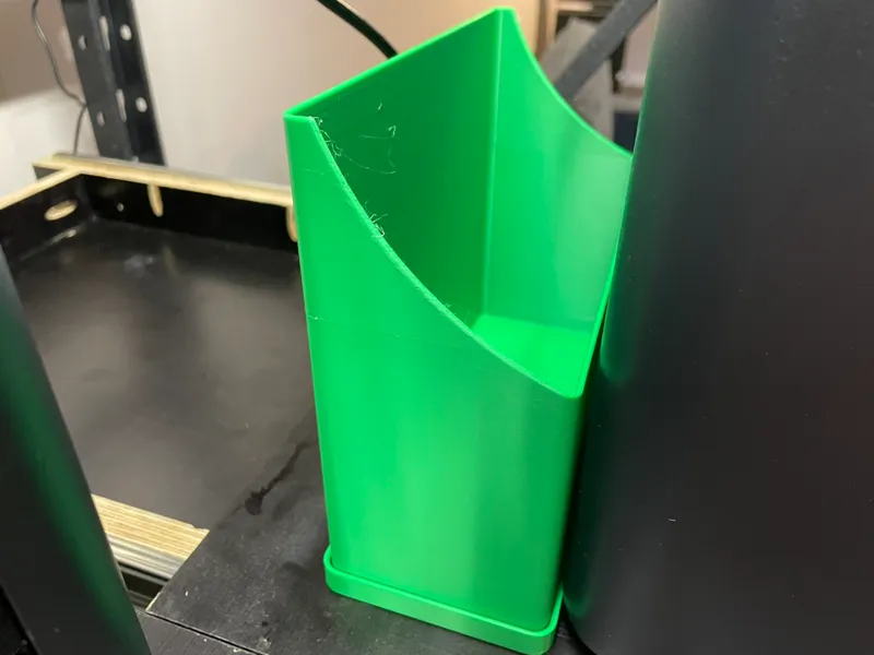 Poop bucket that stays put- with alignment base