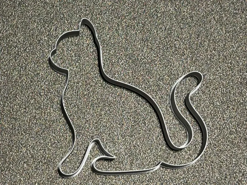 Cookie cutter cat