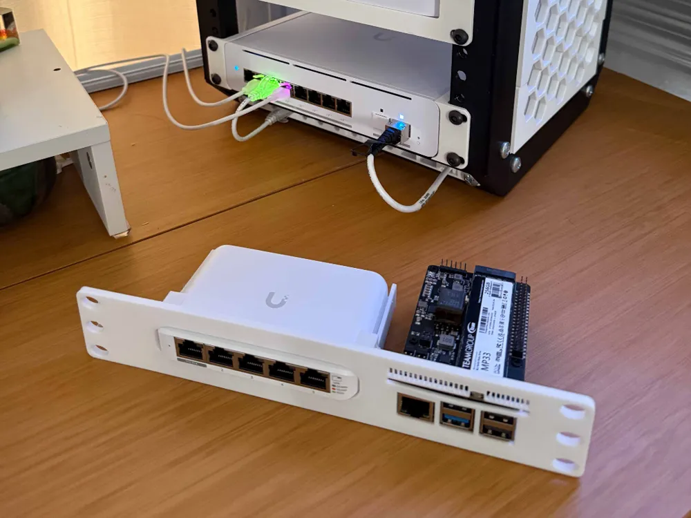 UniFi USW-Flex-Mini Raspberry Pi 10