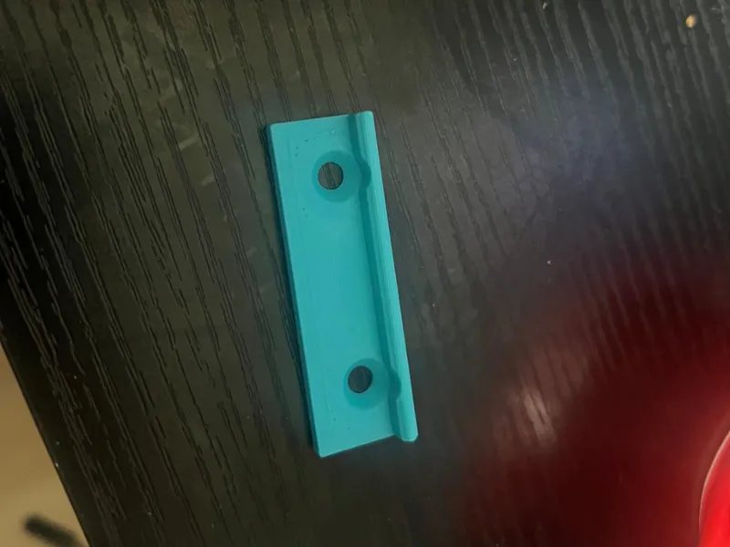 Abdeckleiste Befestigung Clip