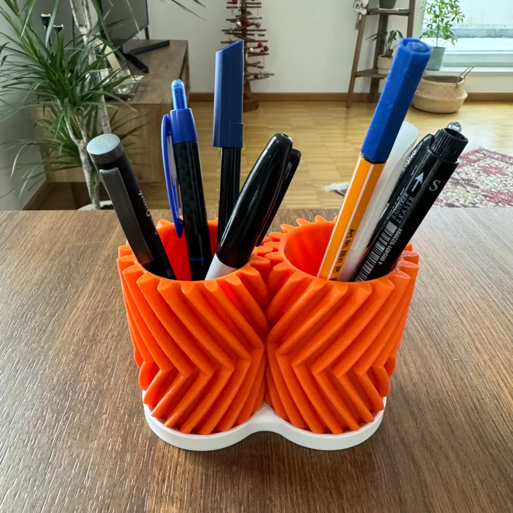 Print in Place Geared Pen Holder by Gallus Design MakerWorld