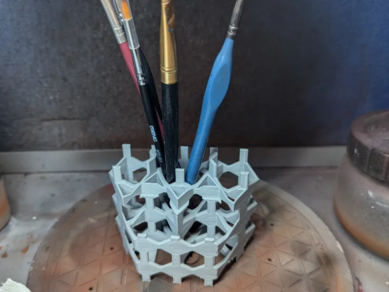 HexaHoley Brush Holder