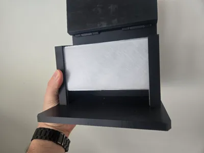translucent Petg screen for squirrel feeder