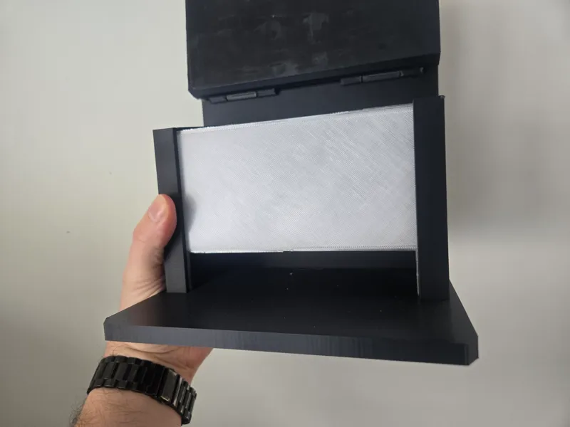 translucent Petg screen for squirrel feeder