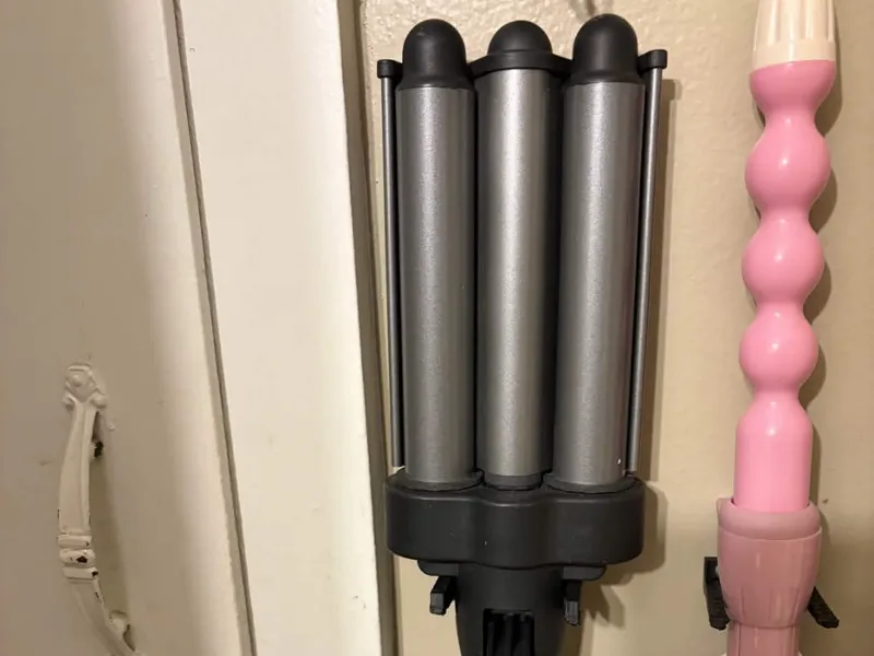 Revlon 3 Barrel Jumbo Waver Wall Mount