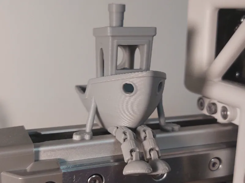 Benchy Buddy - With flexi legs