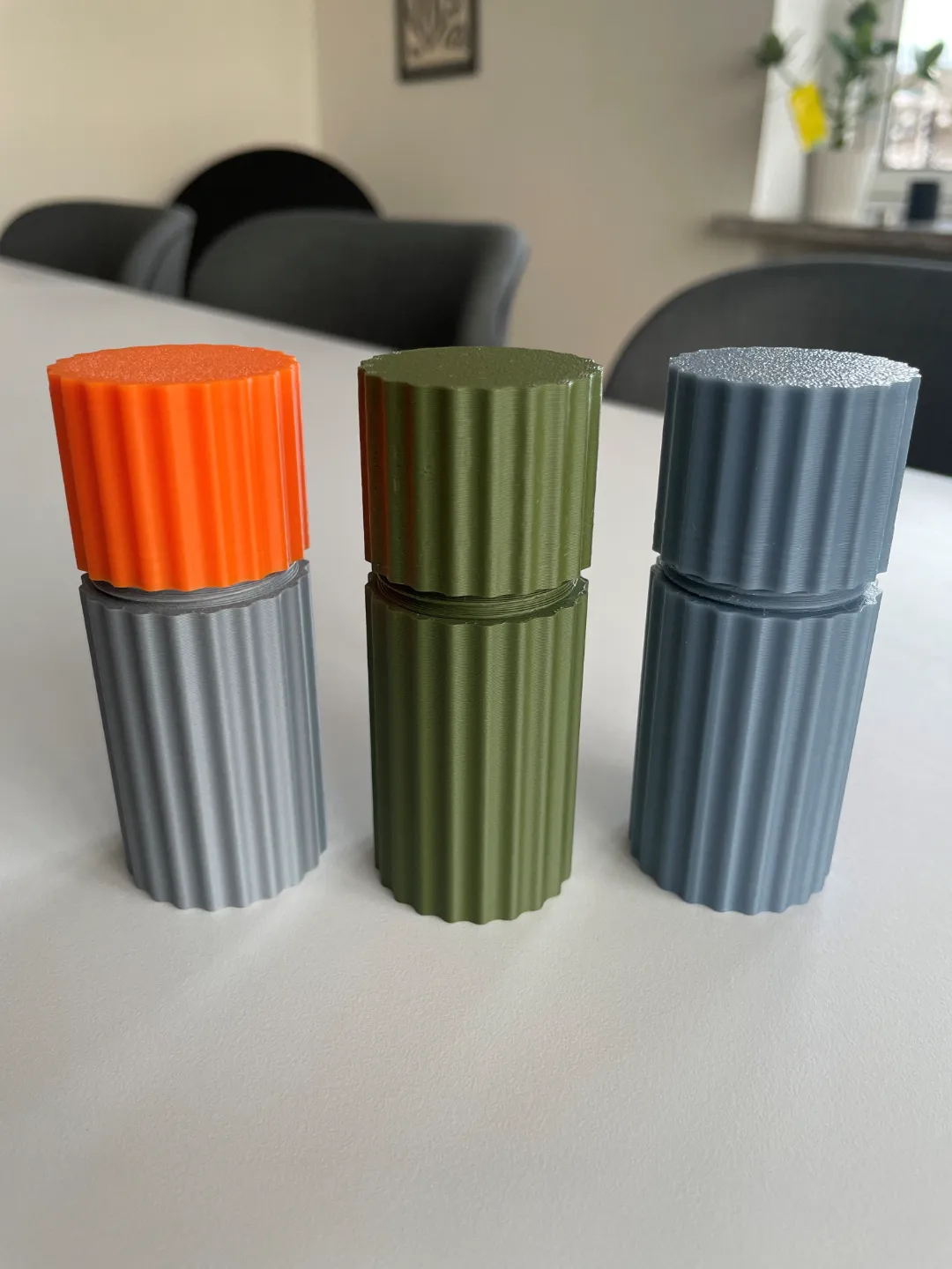 Travel Container for cotton swabs / Q-tip view 3