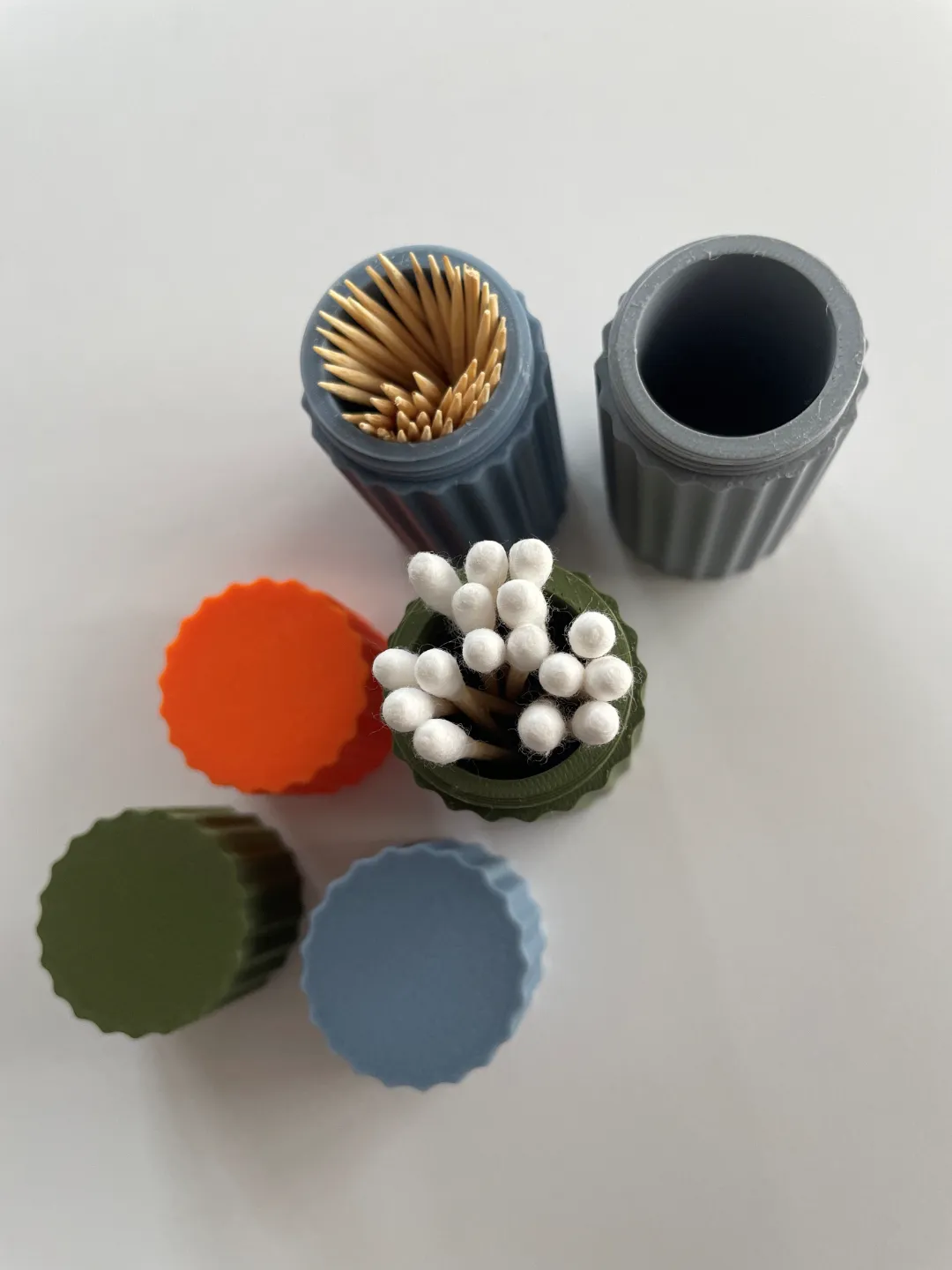 Travel Container for cotton swabs / Q-tip view 4