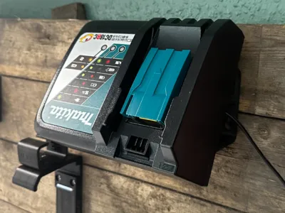 Makita DC18RC Charger Wall Bracket Movable