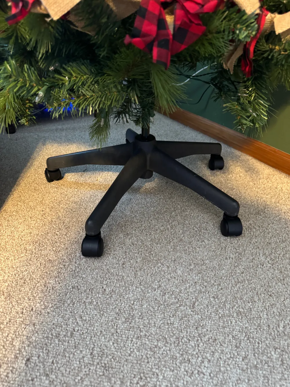 Christmas tree mount bushing for desk chair by terry9137 - MakerWorld