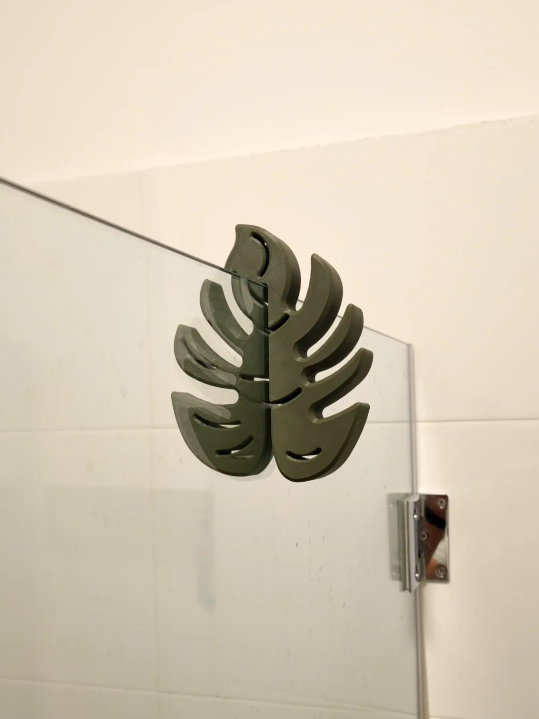 LeafHook - A Botanical Multi-Hook for 8mm Glass view 3