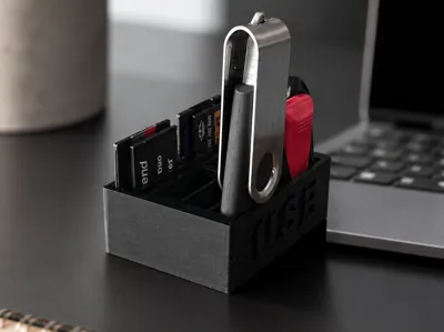 Organizer per SD e USB (12 slot totali)