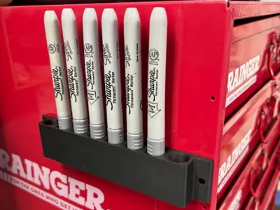 Silver/Metallic Inverted Sharpie Holder
