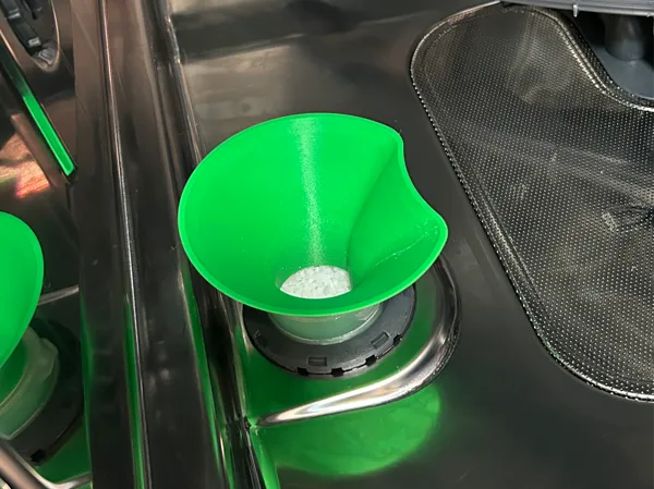https://makerworld.bblmw.com/makerworld/model/USf0f826997c7147/design/2025-10-30_6d46c211eafb5.jpg