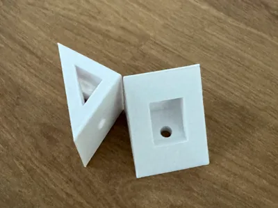 Brackets for wooden table top
