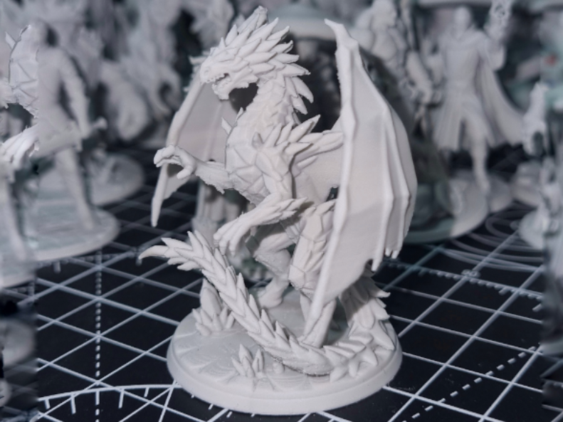 Ice Dragon D&D Miniature 50mm