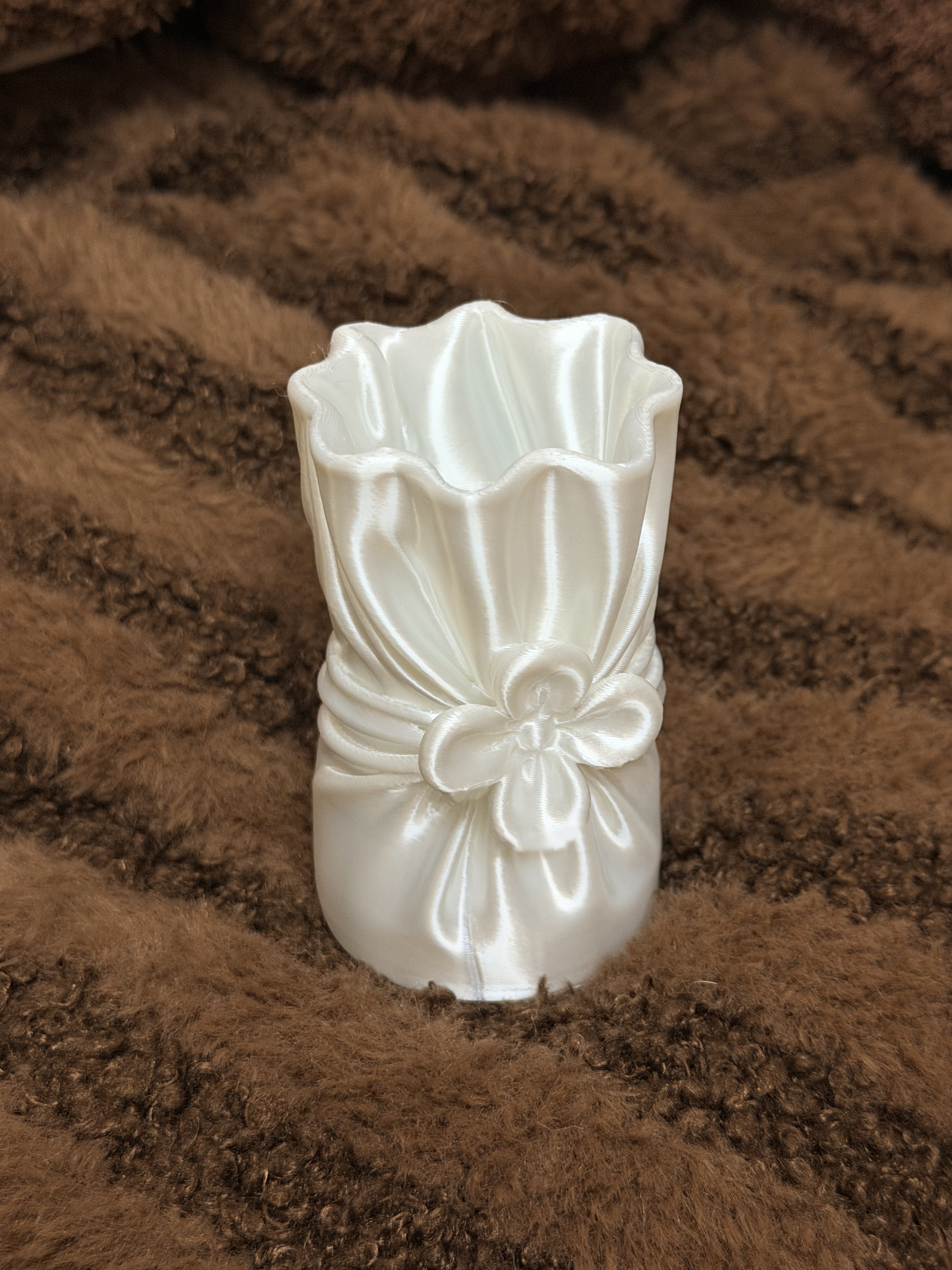 Miniatura 3 do modelo 3D 小花朵化妆刷筒