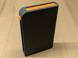 Zigarettenetui mit flexiblem Schiebedeckel
