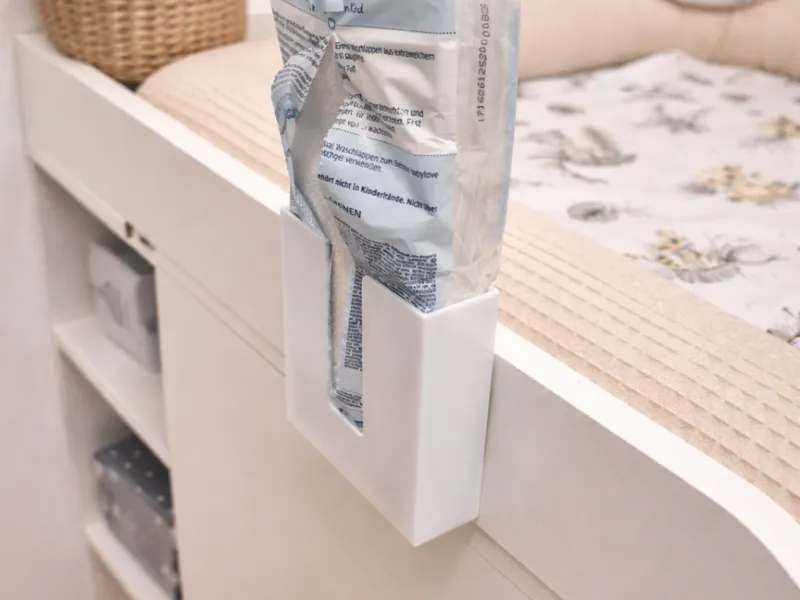 Halterung Einmalwaschlappen für Wickeltisch