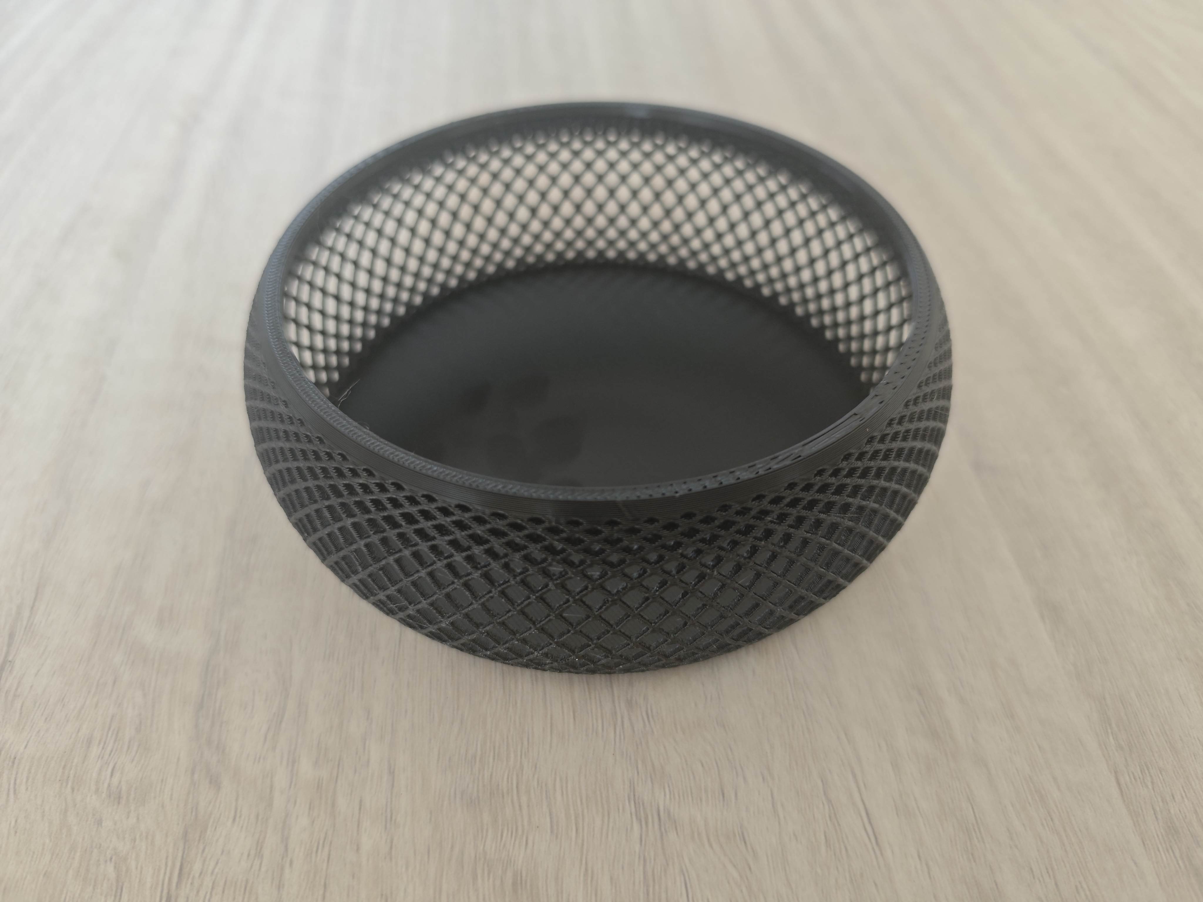 Miniatura 5 do modelo 3D 网纹镂空收纳盒带盖（Openwork Storage Box with Lid）