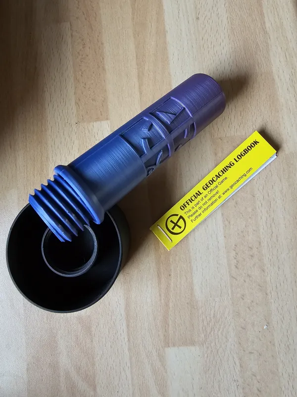Geocache Container for 60 mm pipe posts