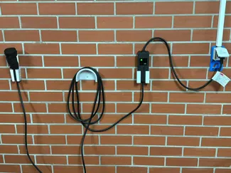 IONIC 5 Charger holder