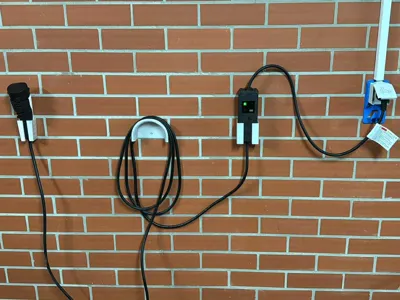 IONIC 5 Charger holder
