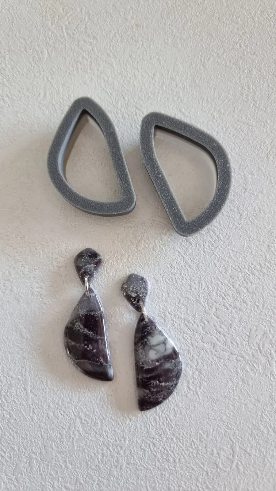 Clay earring cutter view 3